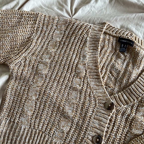 Caramel NEW- Long Sleeve Button Cardigan - Cropped and Loose - New - Picture 2 of 2